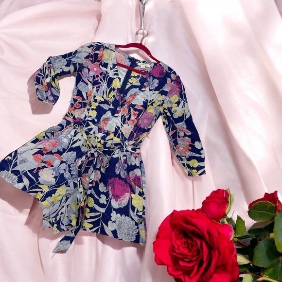 Yumi Kim Blue Floral Silk "Liz" Romper 3/4 Sleeve Silk With Pockets size xS - Picture 9 of 17